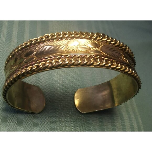 Etched Brass Cuff Bracelet Wide Boho Statement Cuff with Chain Border Vintage - Picture 8 of 11